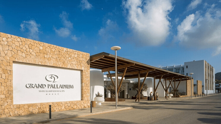 Grand Palladium White Island Resort & Spa